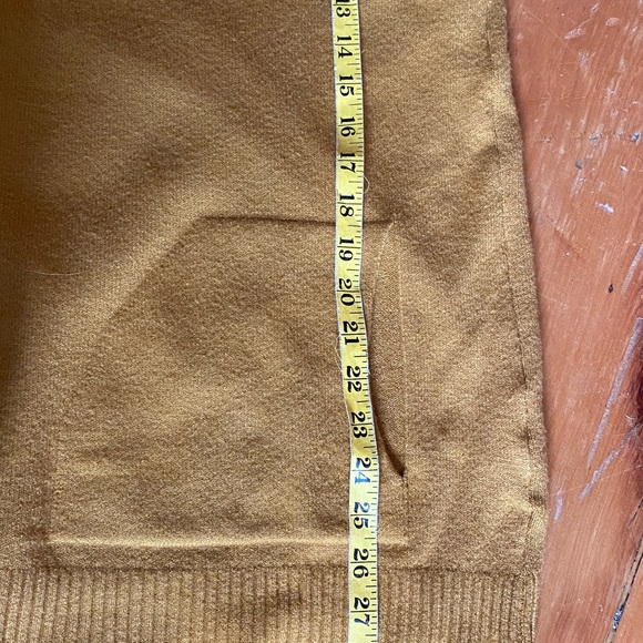 Cyrus brand lovely mustard coloured Womens tunic sweater. - Picture 5 of 6